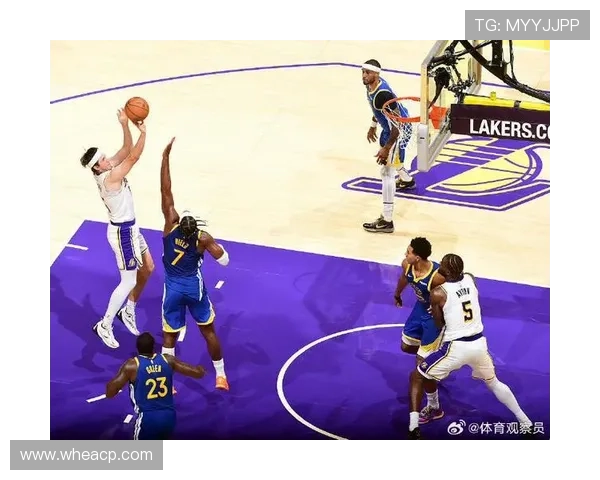 湖人双星爆发率队逆转勇士全场高能对决点燃新赛季激情