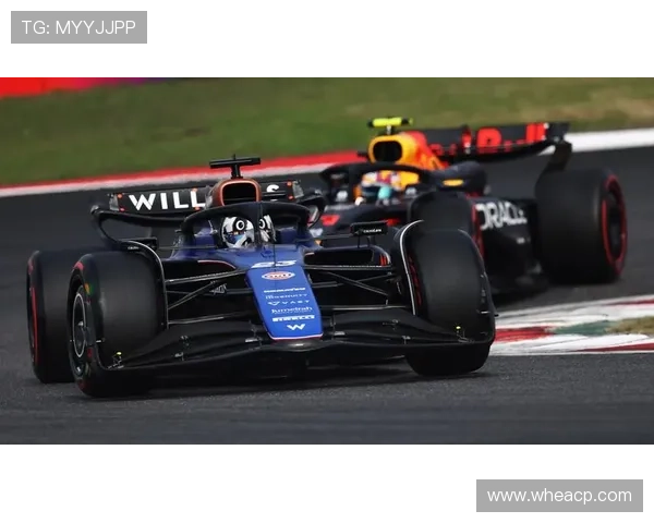 F1赛季最新动向:顶级车队激烈角逐 新技术与策略引领赛场风云 F1赛季最新动向:顶级车队激烈角逐 新技术与策略引领赛场风云