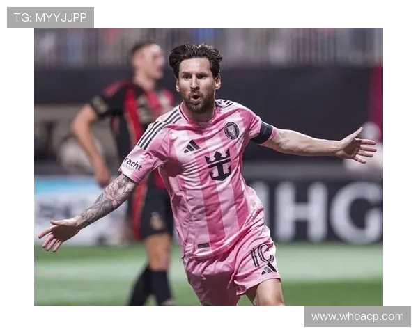 国际足坛焦点:梅西加盟迈阿密国际,C罗回归葡萄牙队助力世界杯征程